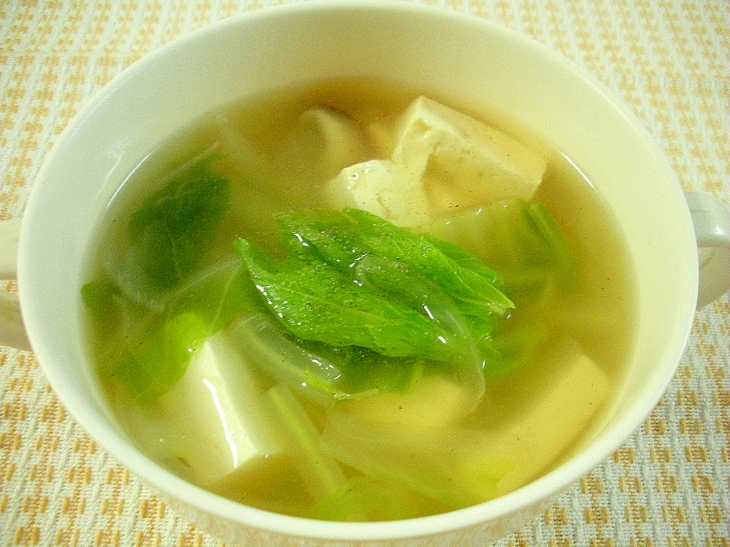 白菜と豆腐のスープ