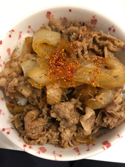 たっぷりの和牛で甘うま牛丼