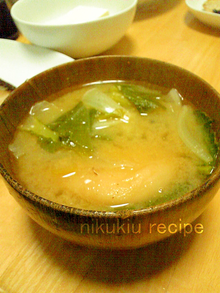 安平麩・たまねぎ・野沢菜の味噌汁