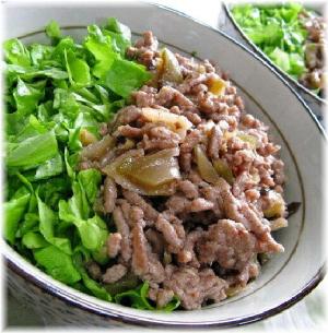 ザーサイ入りカレー風味牛丼