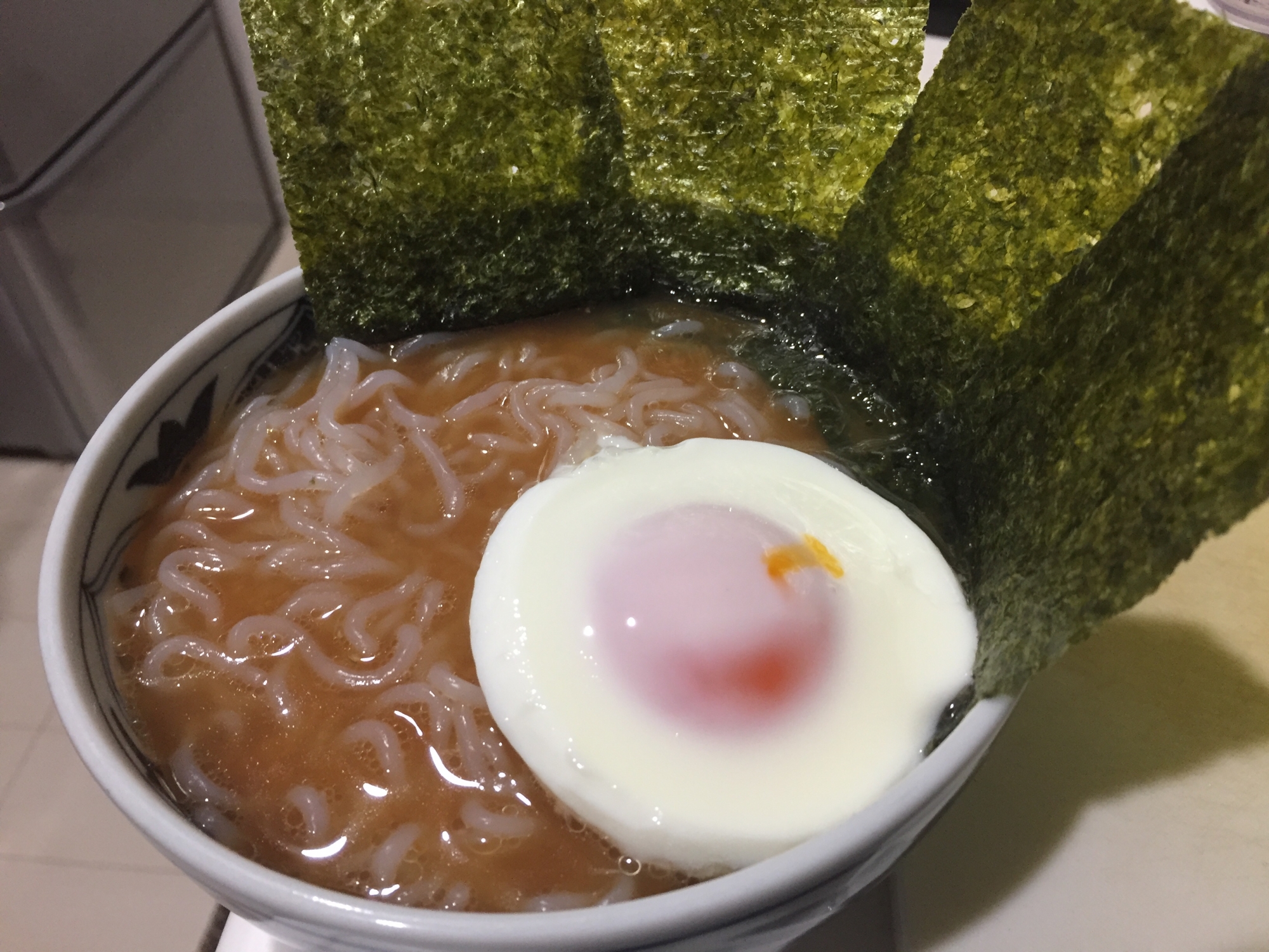 【ご飯レシピ】白滝でヘルシー味噌ラーメン♪♪