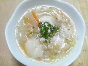 ふわふわ鶏ミンチと春雨のスープ