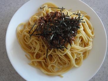 フライパンで炒めない所がヘルシーで、且つ、時短でいいですね。バターとめんつゆの味が美味しかったです！