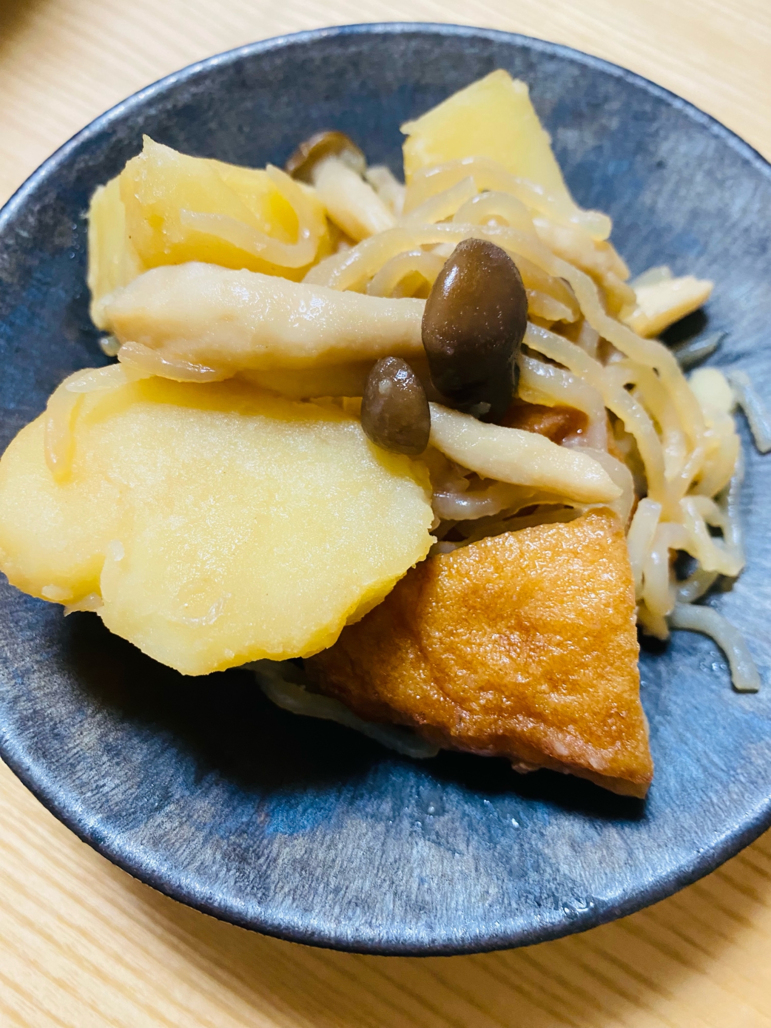 じゃがいもと玉ねぎ天の煮物