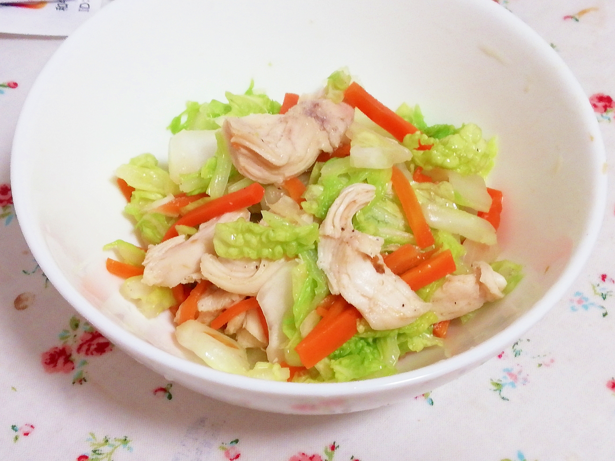 レンジで簡単！白菜とささみのナムル風サラダ