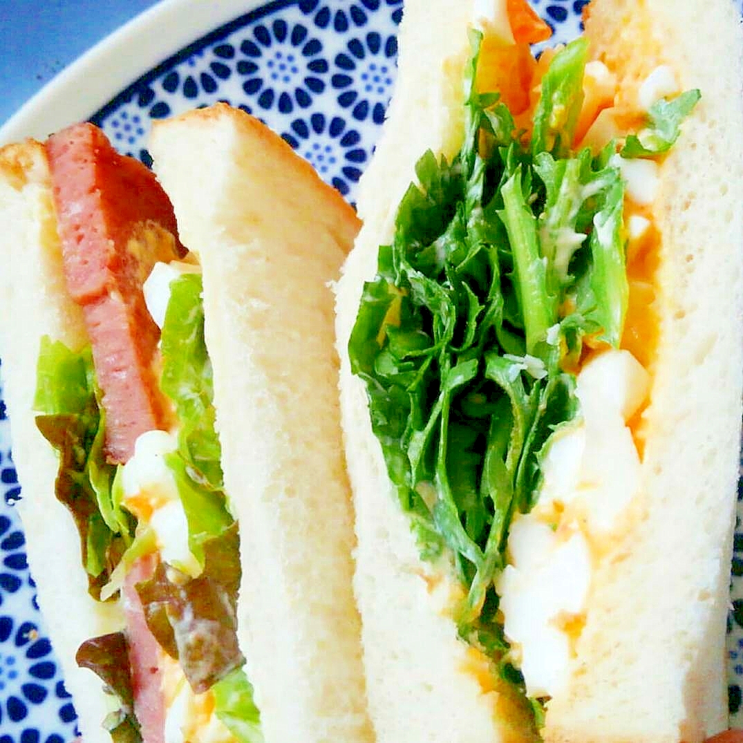 春菊とたまごのサンドイッチ