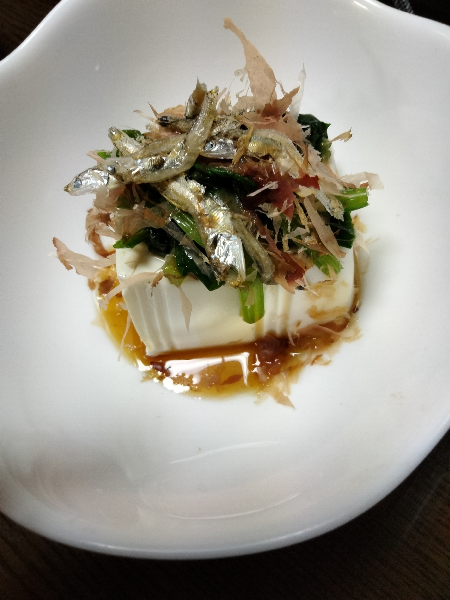 冷奴アレンジ ほうれん草かえりちりめんのせ