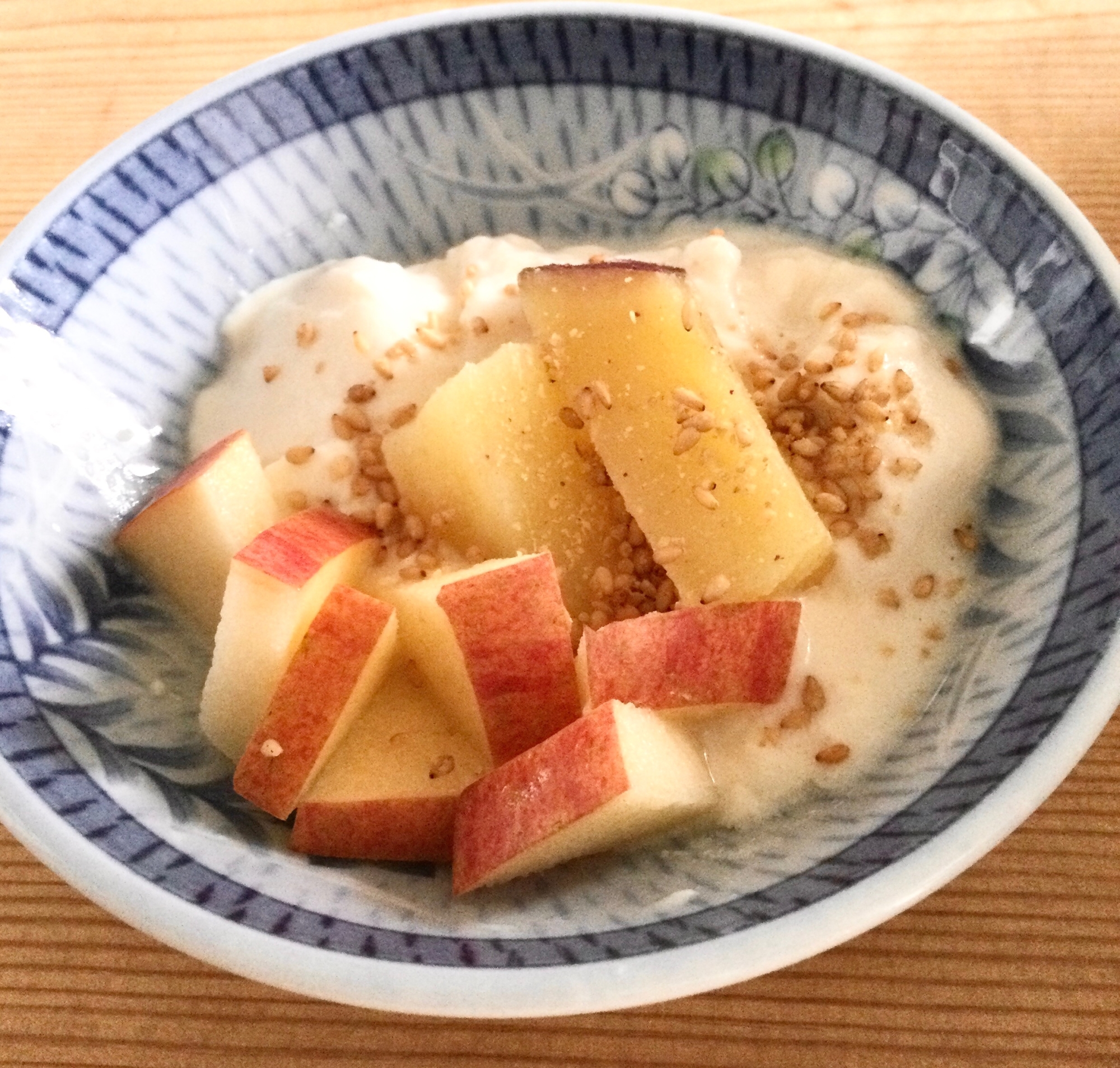 さつま芋りんご豆乳ヨーグルト♪(ˊ˘ˋ* )