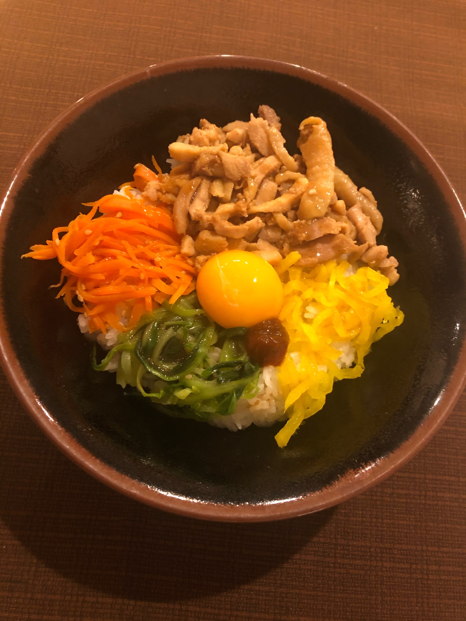 鶏肉で ビビンバ 風丼☆