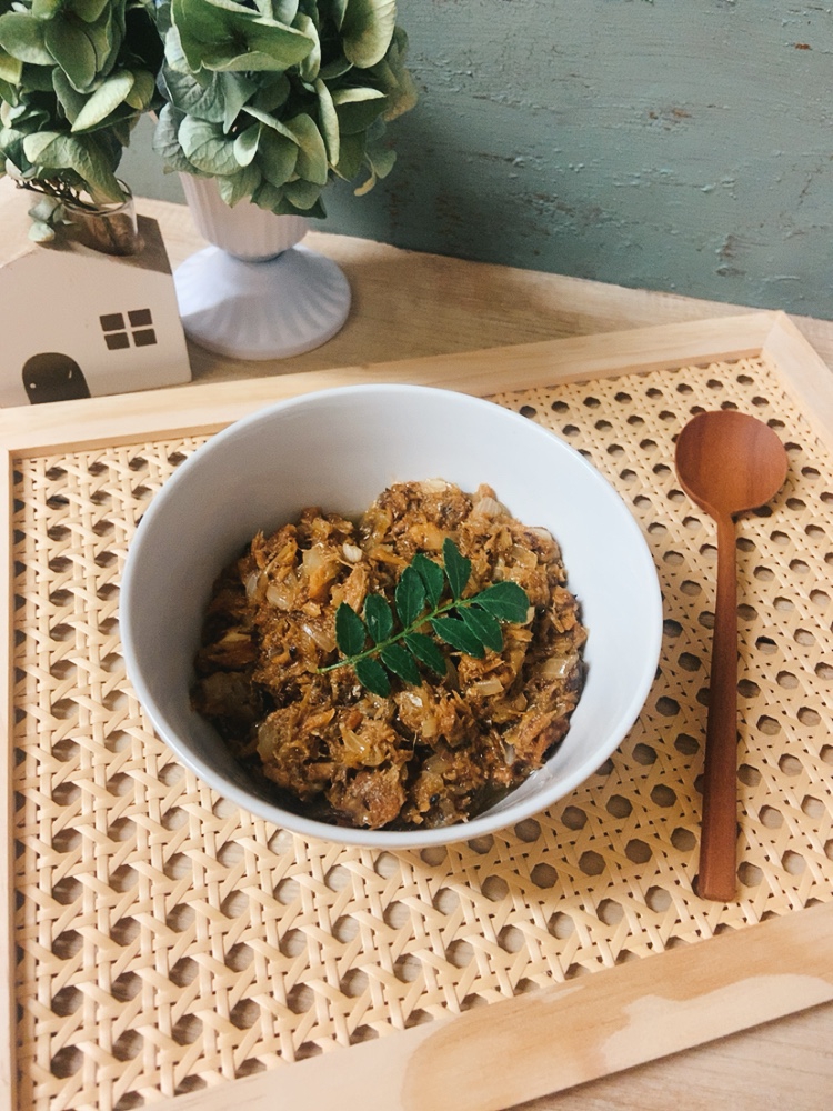 サバの味付煮♡缶詰で簡単そぼろᗦ↞◃