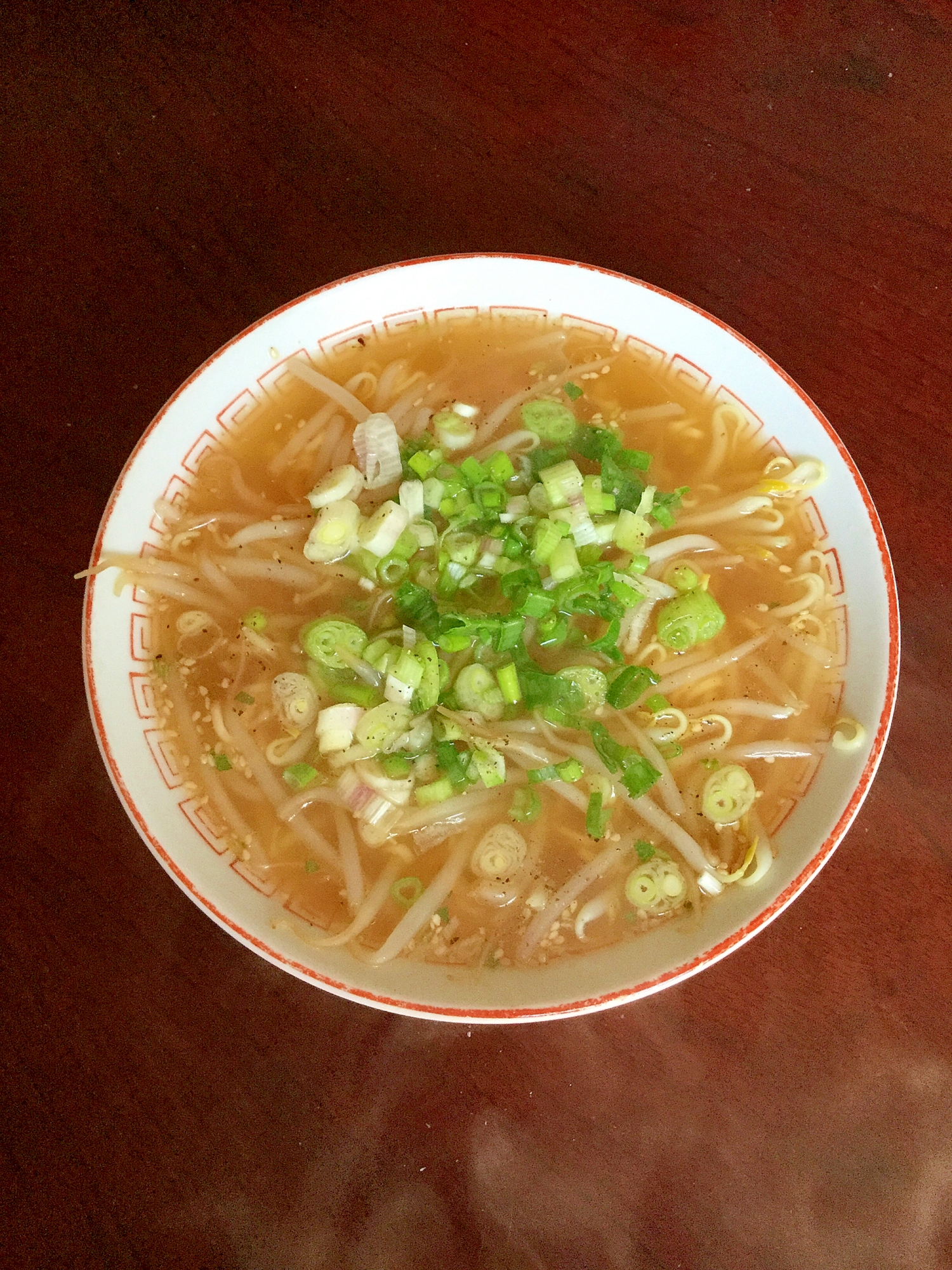 青ネギ香る☆もやしラーメン！