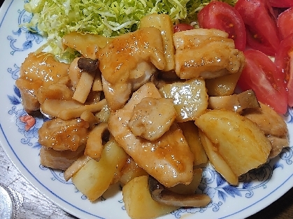 エリンギも追加して作りました。ご飯のおかずにぴったりでとても美味しくいただきました。レシピありがとうございました。