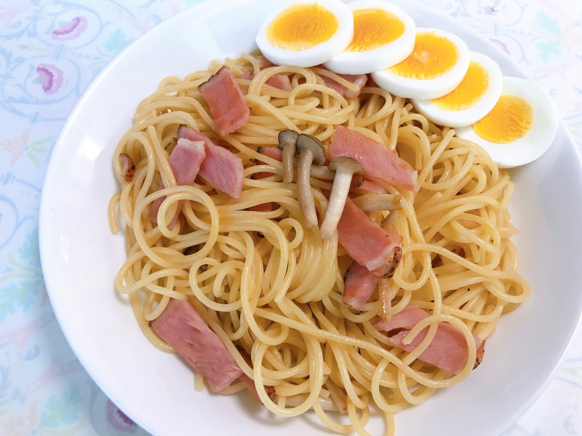 しめじとベーコンの和風パスタ