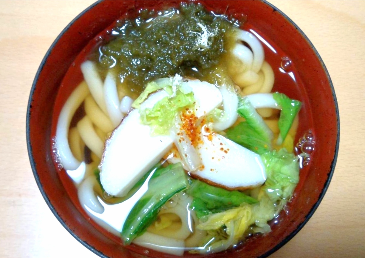 とろろ昆布うどん