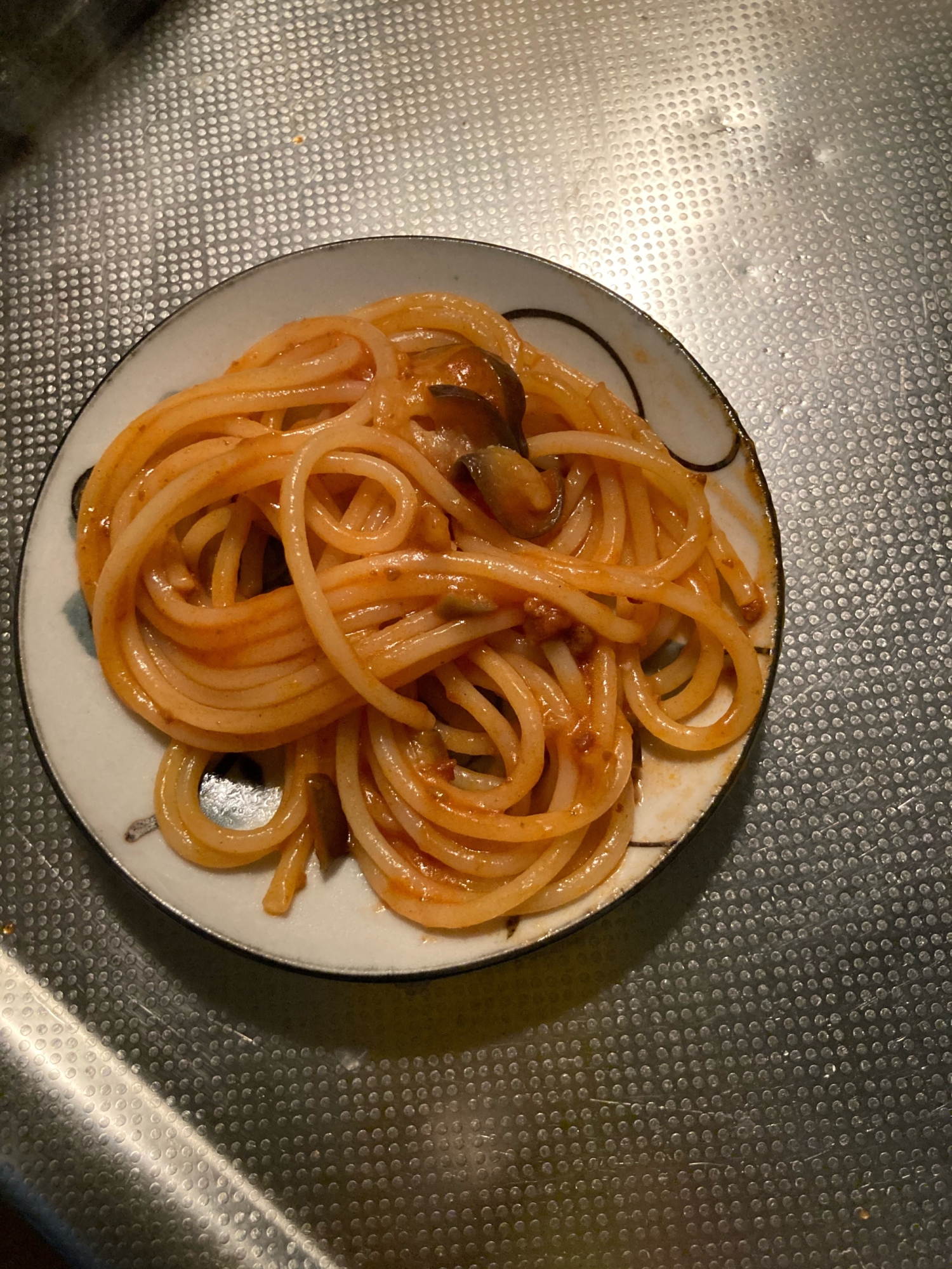 レトルト使用で、ミートソースパスタ