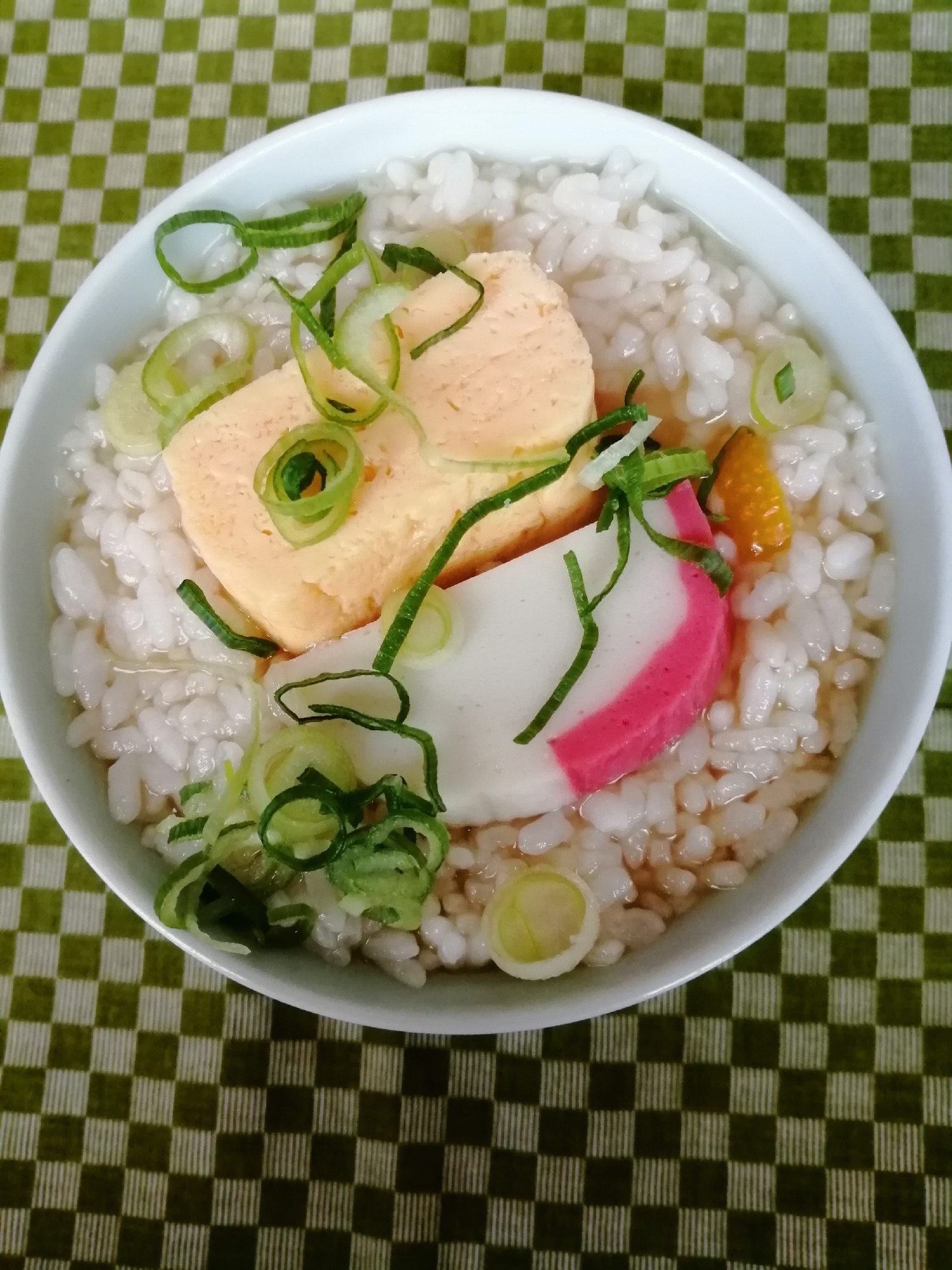 だし巻き卵とかまぼこのお茶漬け