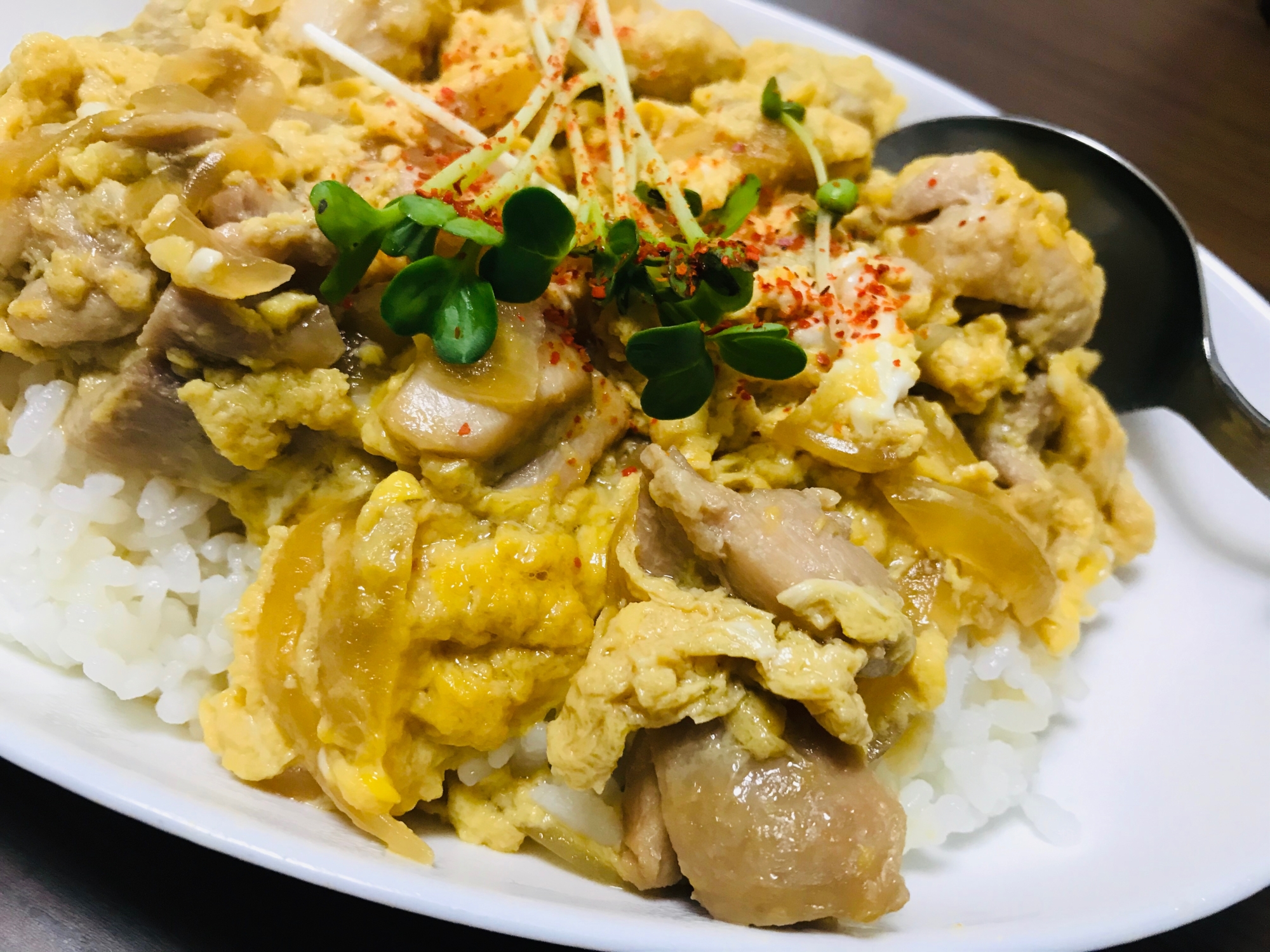 味付けはめんつゆだけ！簡単親子丼☆