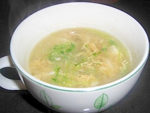 豆苗とお豆腐の中華風スープ