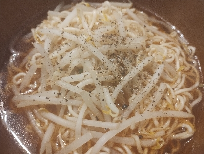 手作りスープの醤油ラーメン