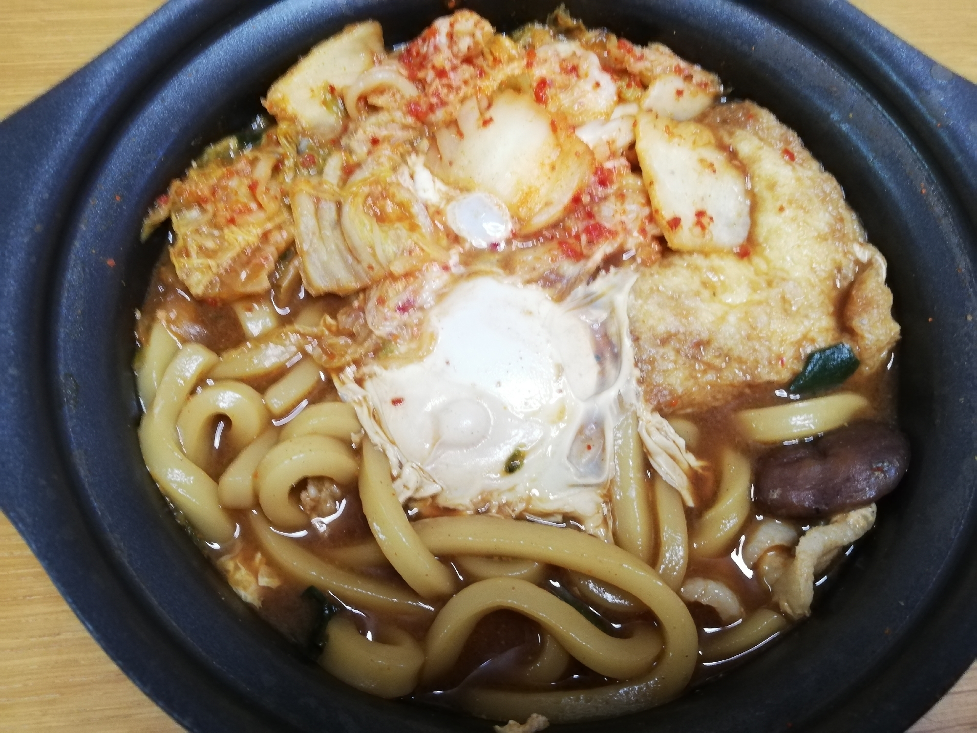 キムチ味噌煮込み力うどん