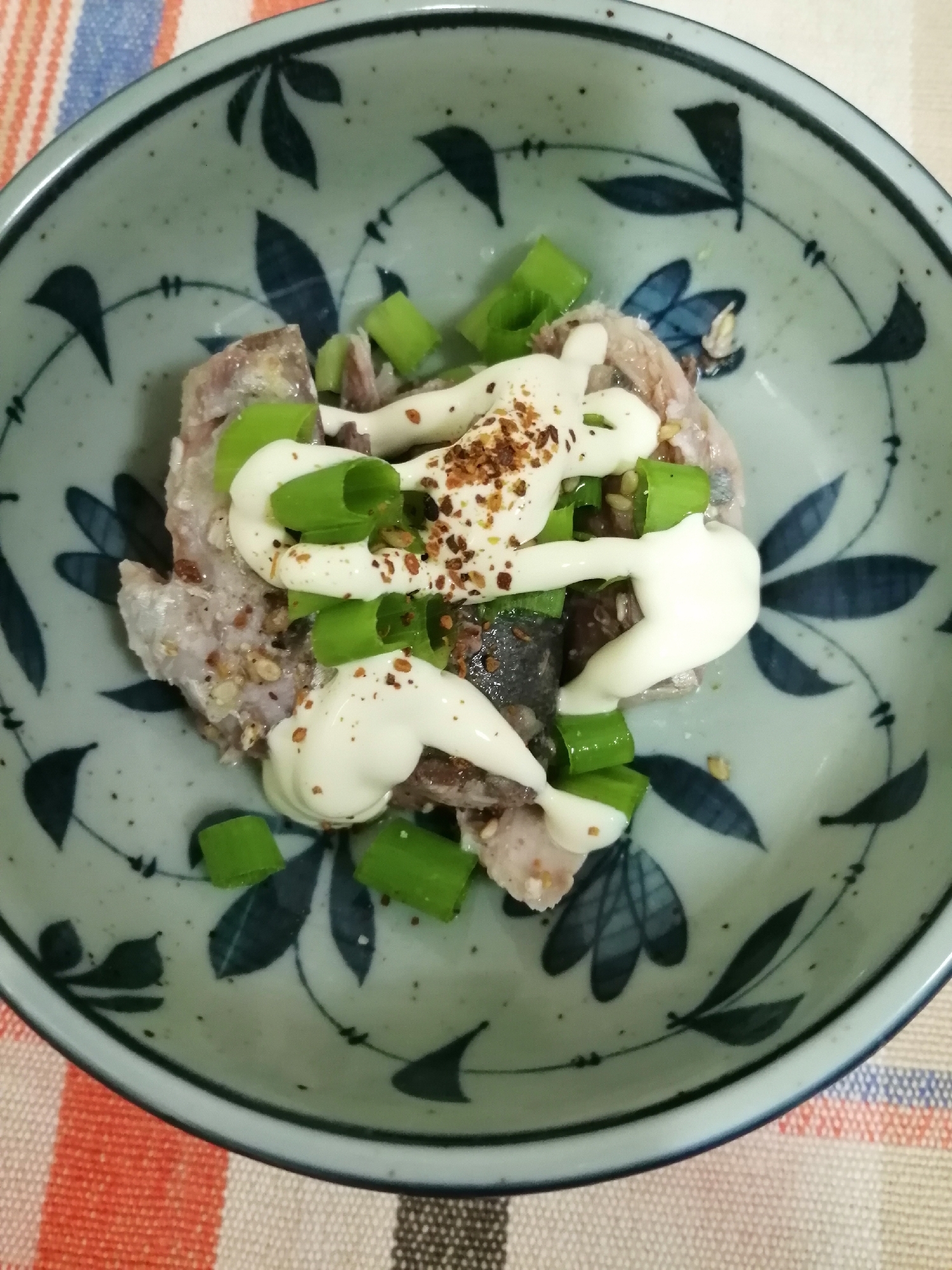 ネギとごまとごま油の鯖缶マヨ