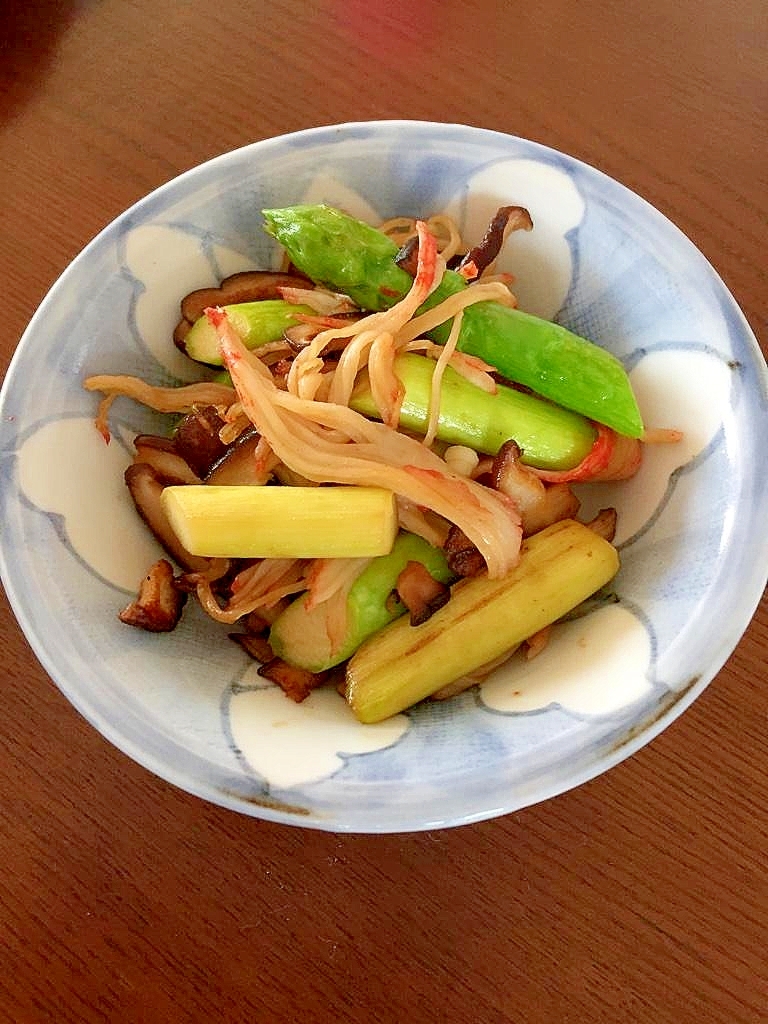 作り置き♪アスパラとカニカマと椎茸のバター醤油炒め