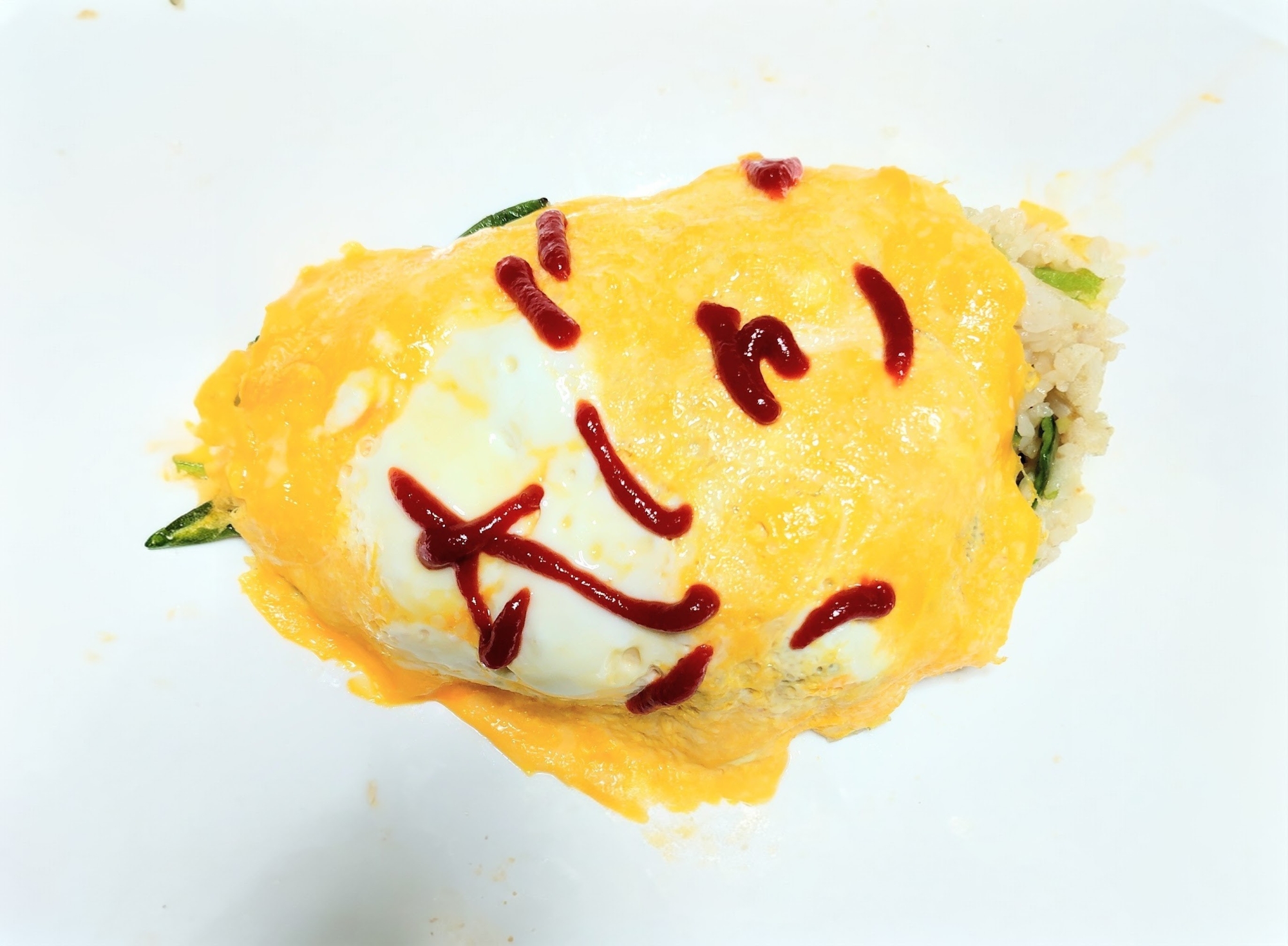 ケチャップライスを使わないオムライス