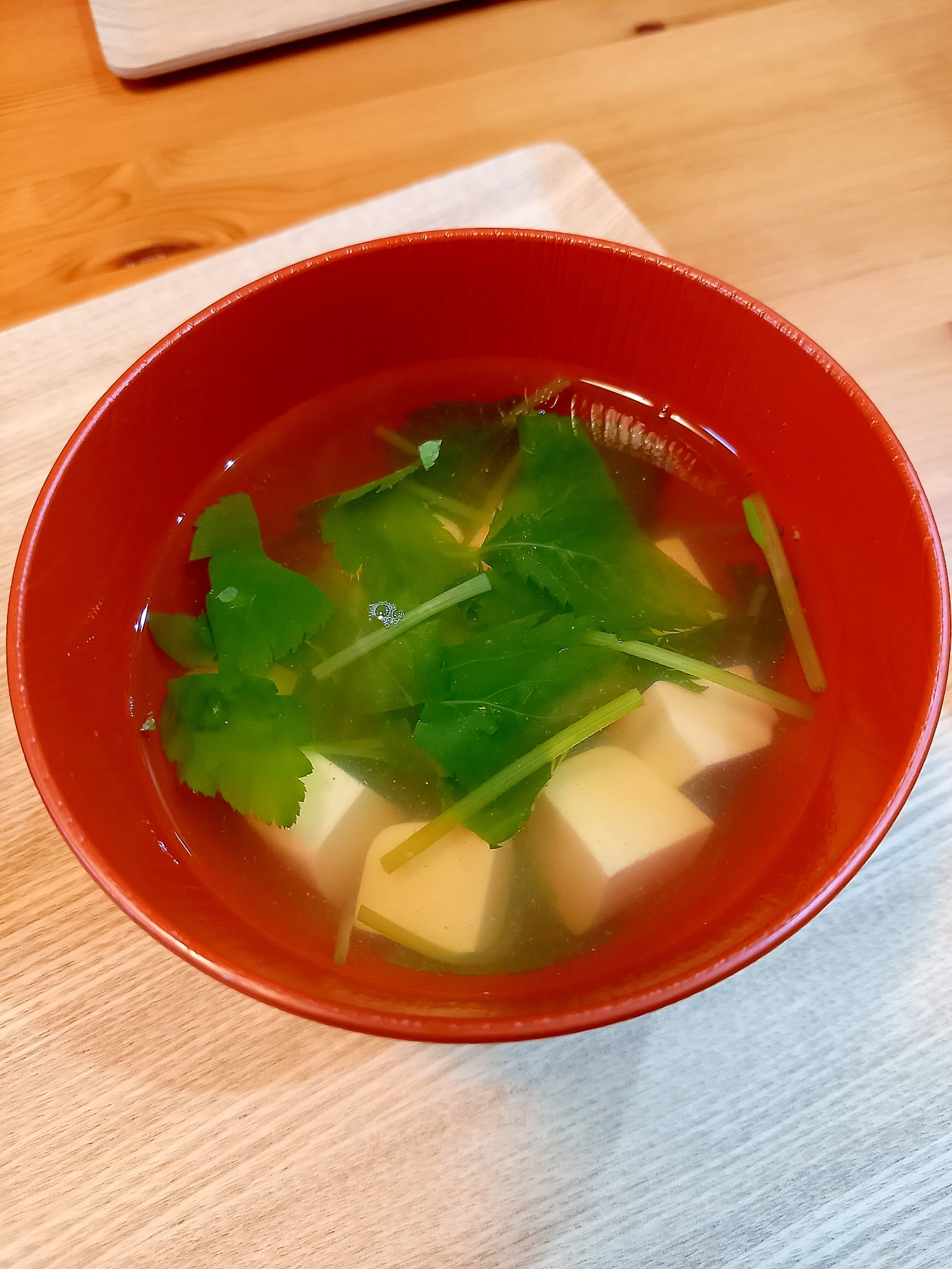 三つ葉と豆腐のお吸い物