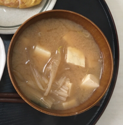 えのきと木綿豆腐のお味噌汁