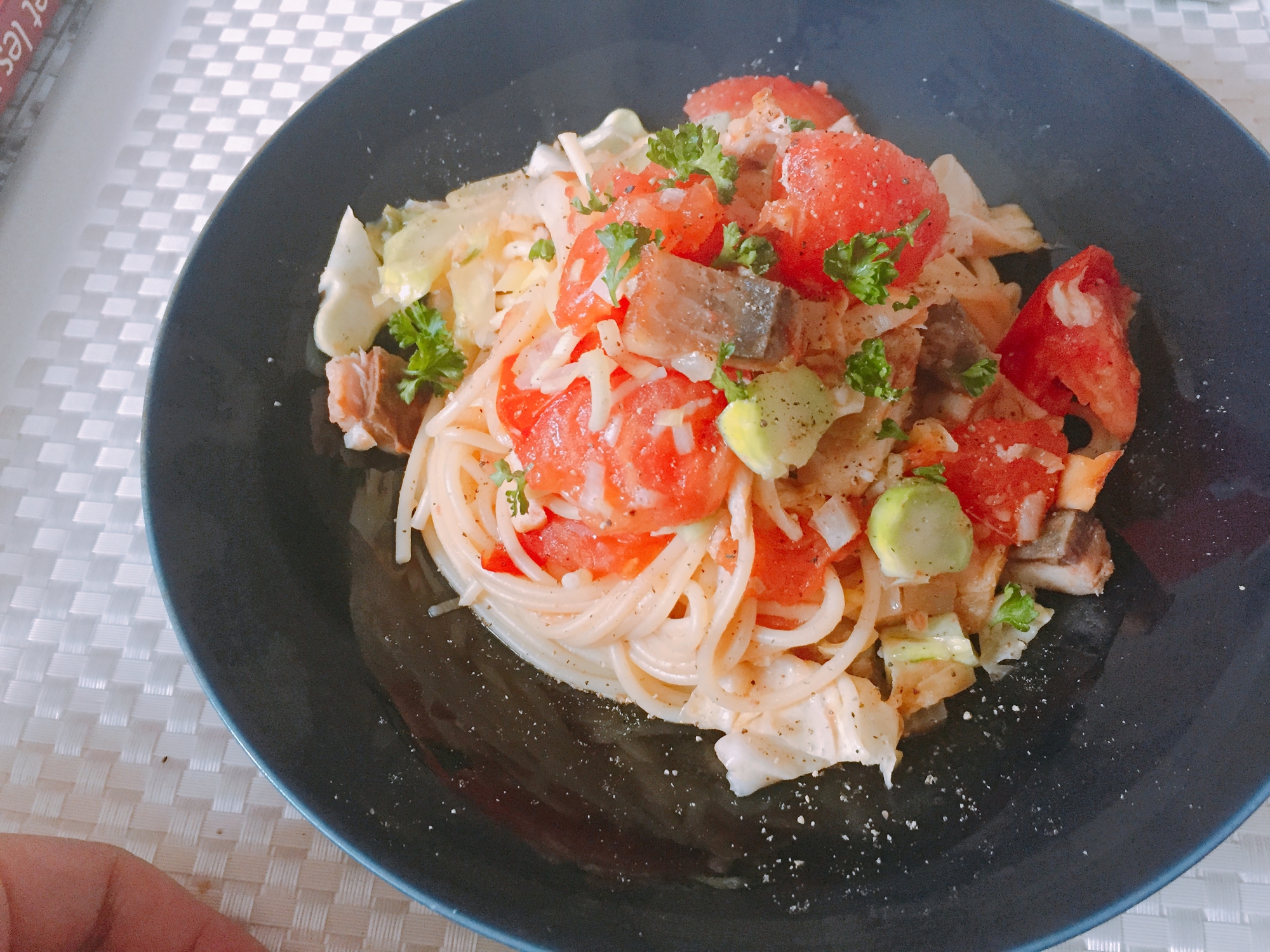 ニシンの燻製と野菜たっぷりパスタ