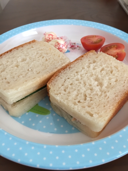 小麦アレルギーの息子へサンドイッチを作ってあげましたが、初めてのサンドイッチに大喜びしていました！
ありがとうございました(^^)