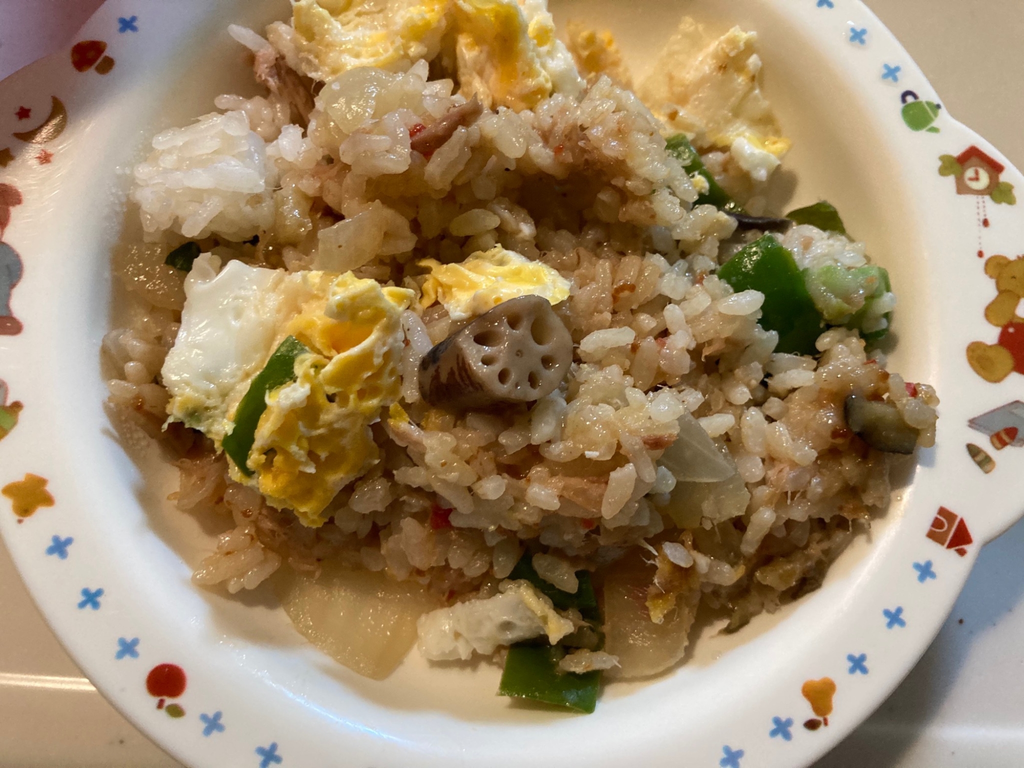 レンコンとピーマンのたまご炒飯☆