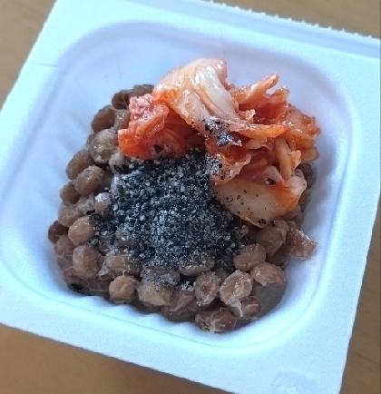 白菜キムチと黒すりゴマの酢納豆