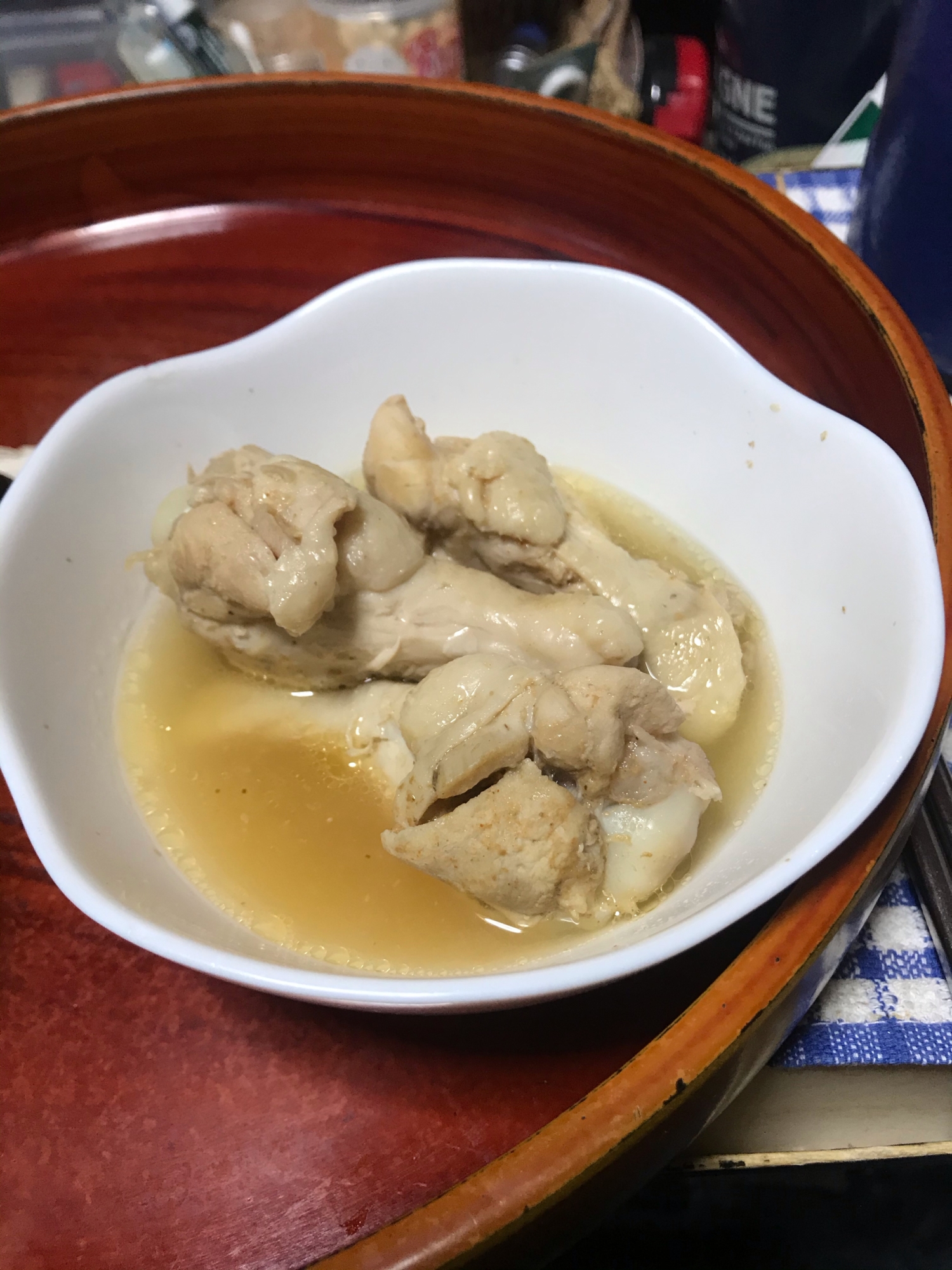 鳥モモ肉のコンソメ豆乳スープ