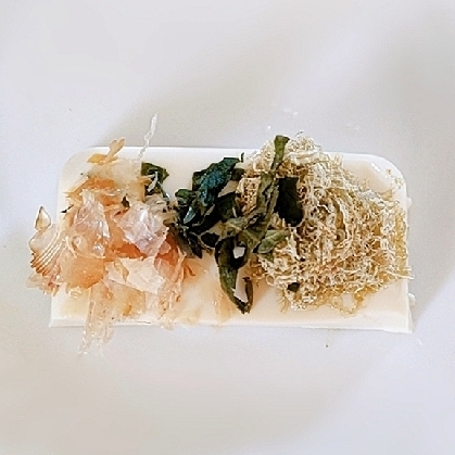 とろろ昆布冷奴