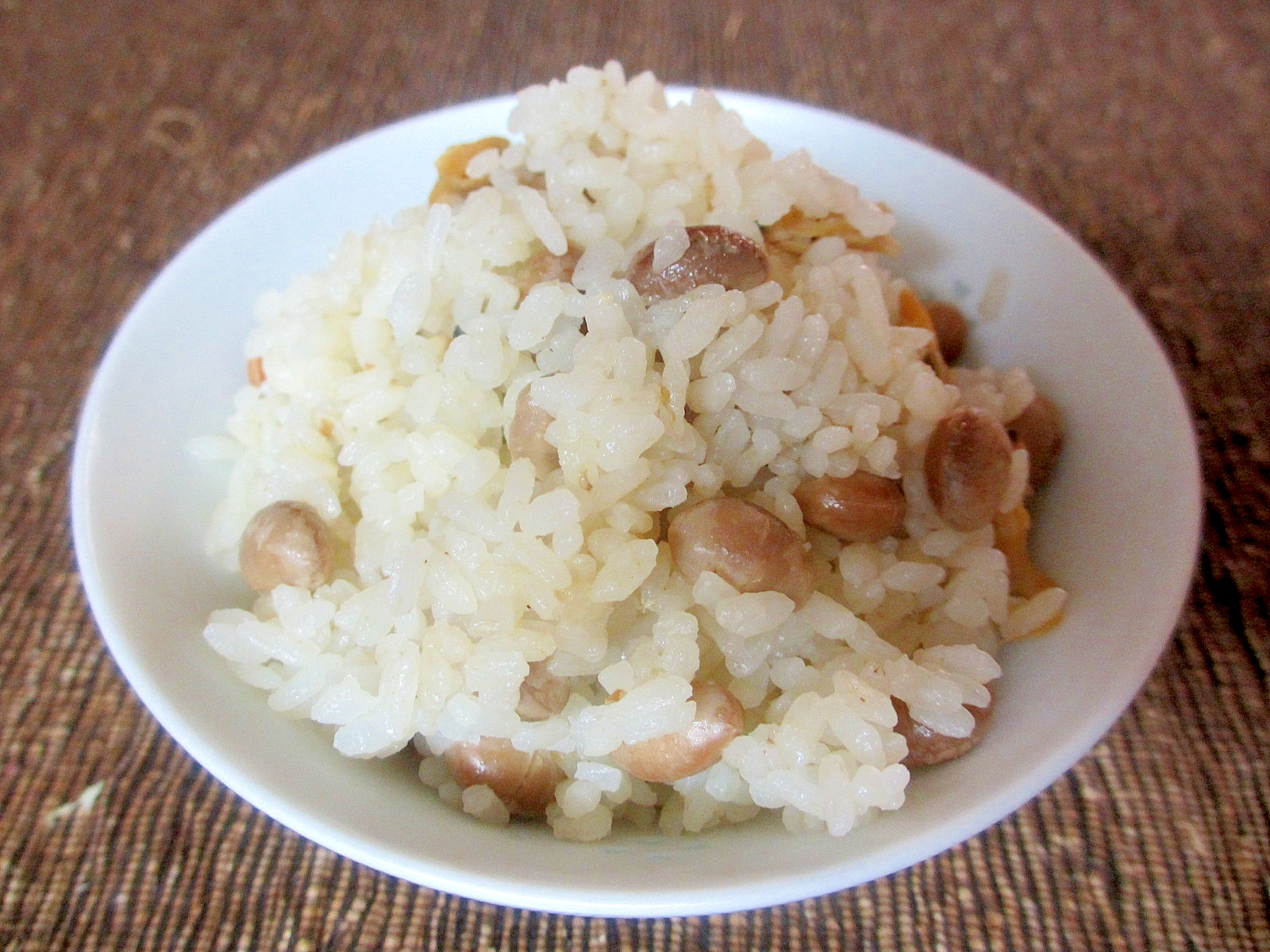 アサリと炒り大豆の炊き込みご飯