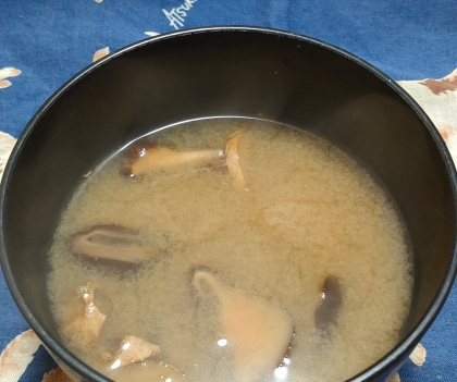 長芋椎茸の味噌汁