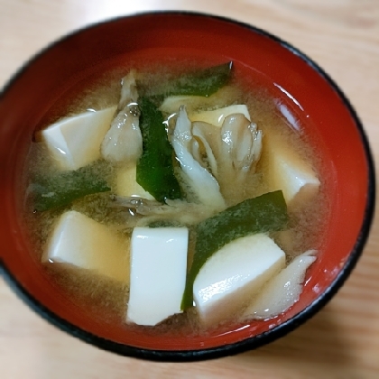 いい香り♡舞茸と豆腐の味噌汁