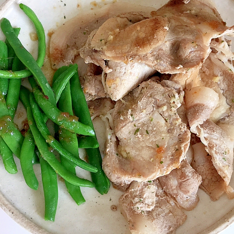 豚肉とインゲン炒め☆