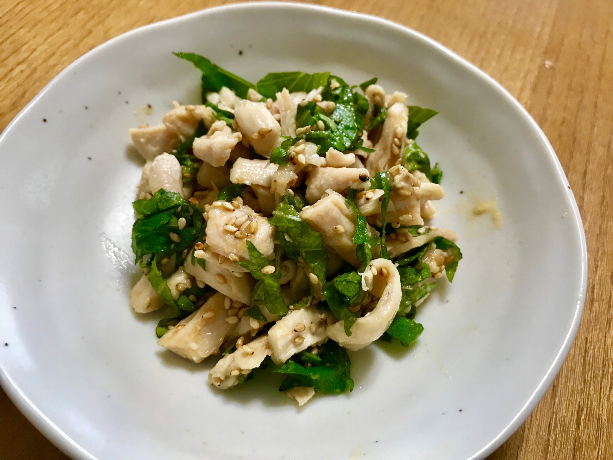 鶏むねと大葉の胡麻味噌和え