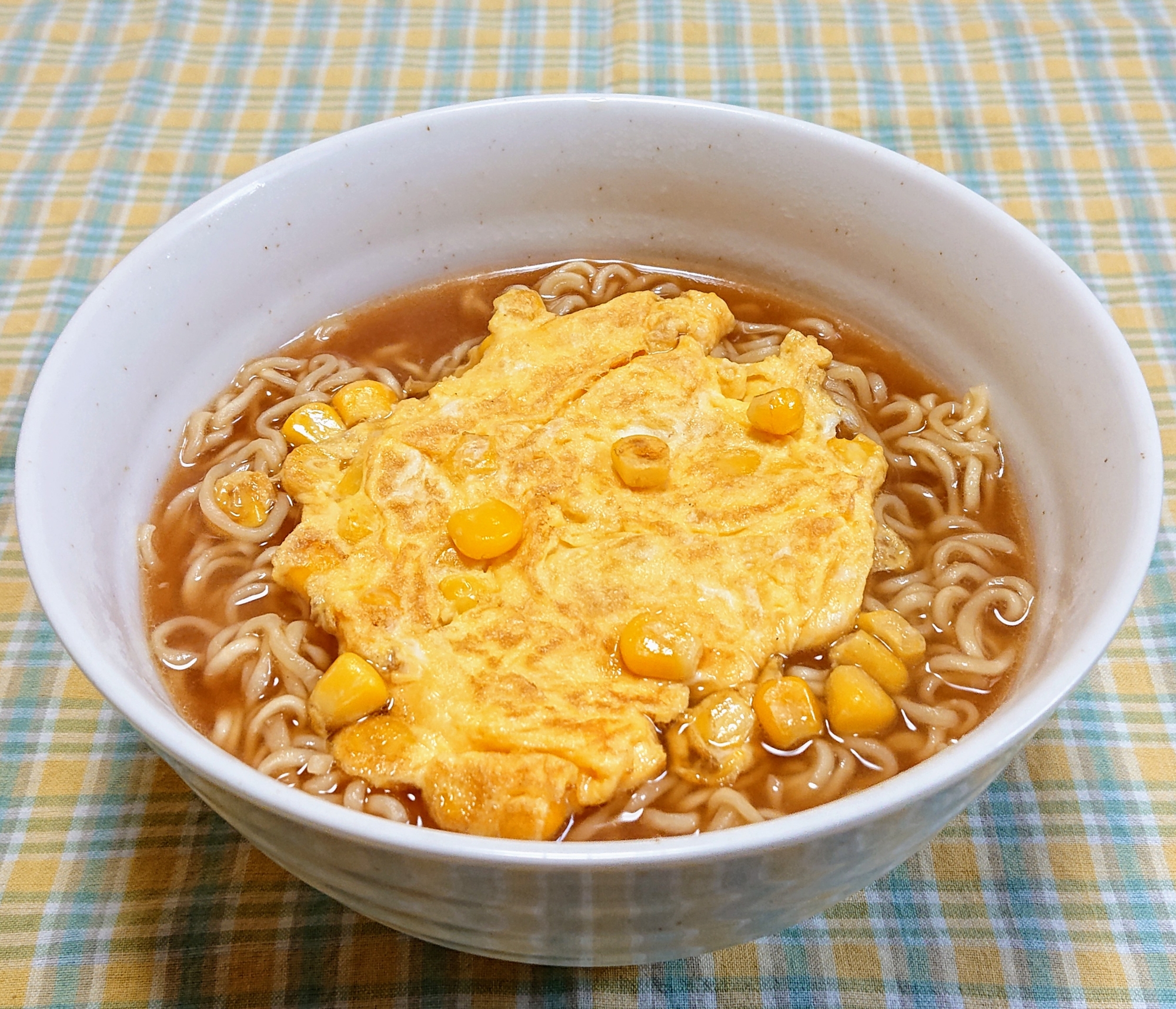 インスタントで☆コーンの玉子焼き味噌ラーメン