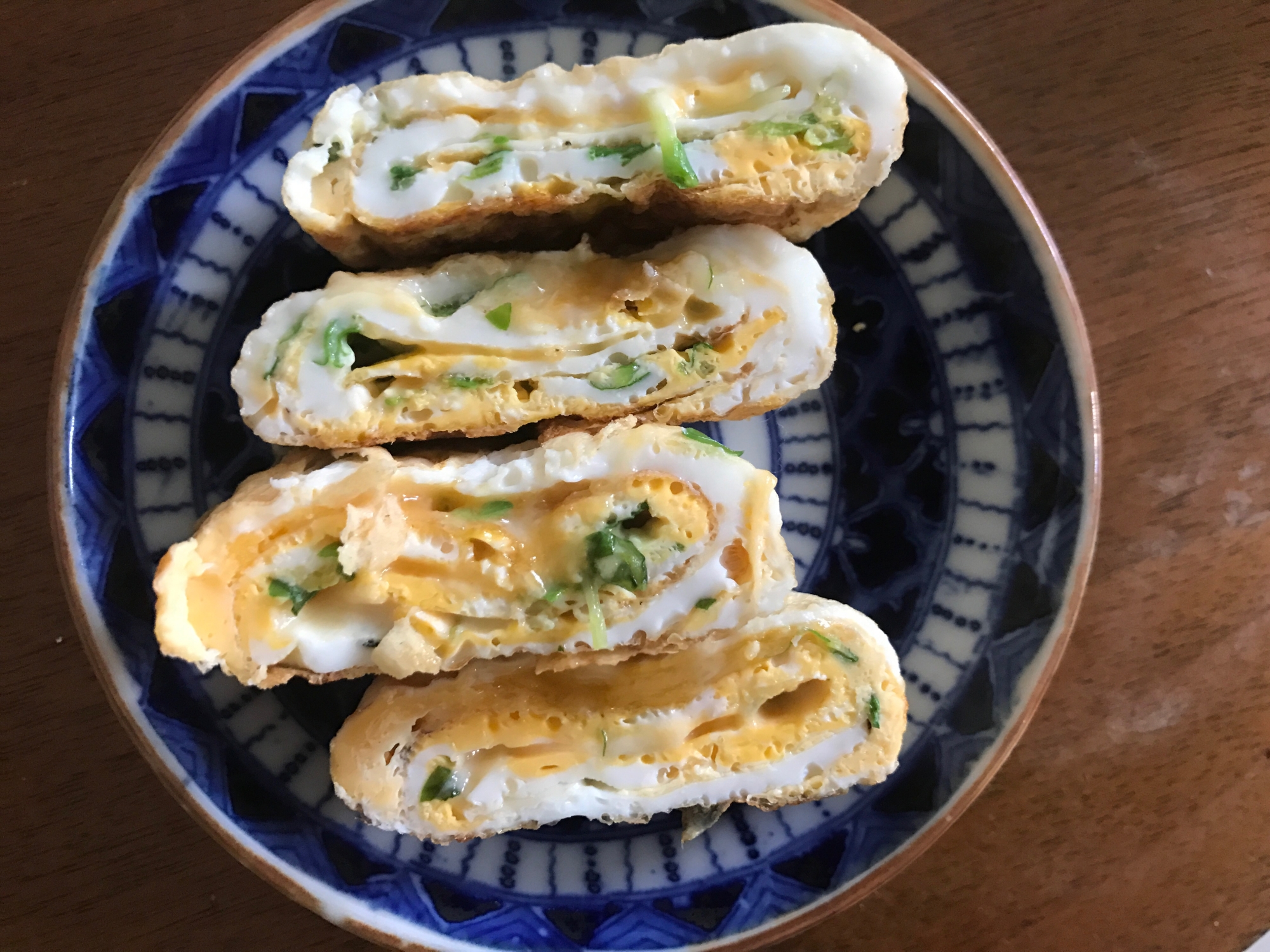 卵焼きアレンジ （チーズと豆苗の卵焼き）