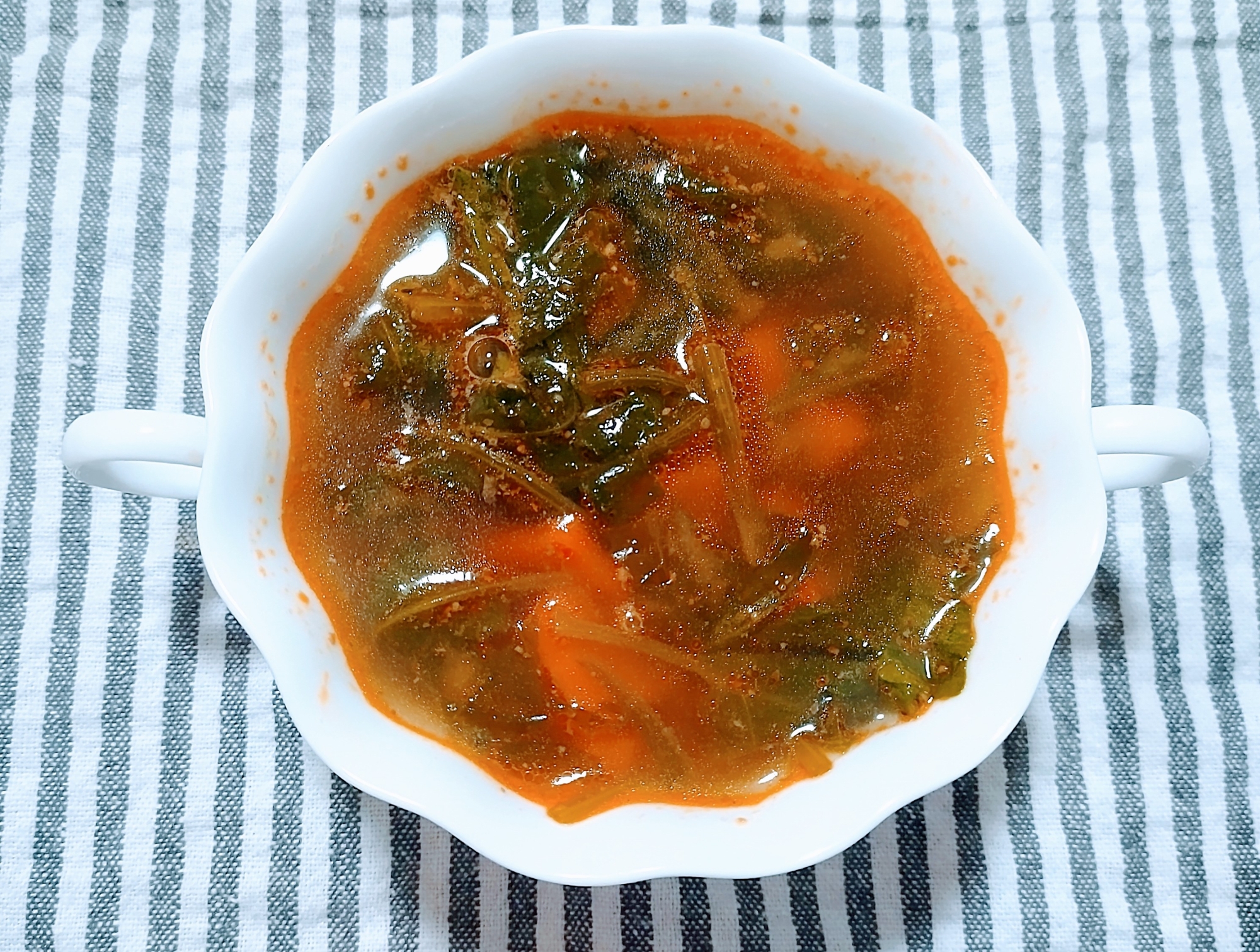 水菜と人参の坦々スープ