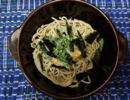 あきちゃんで〜すちゃん
こちら私のランチ用につくりました
ドン・キホーテ乾麺そばを
ゆでました～
とろろと海苔でいっそう美味しいですね