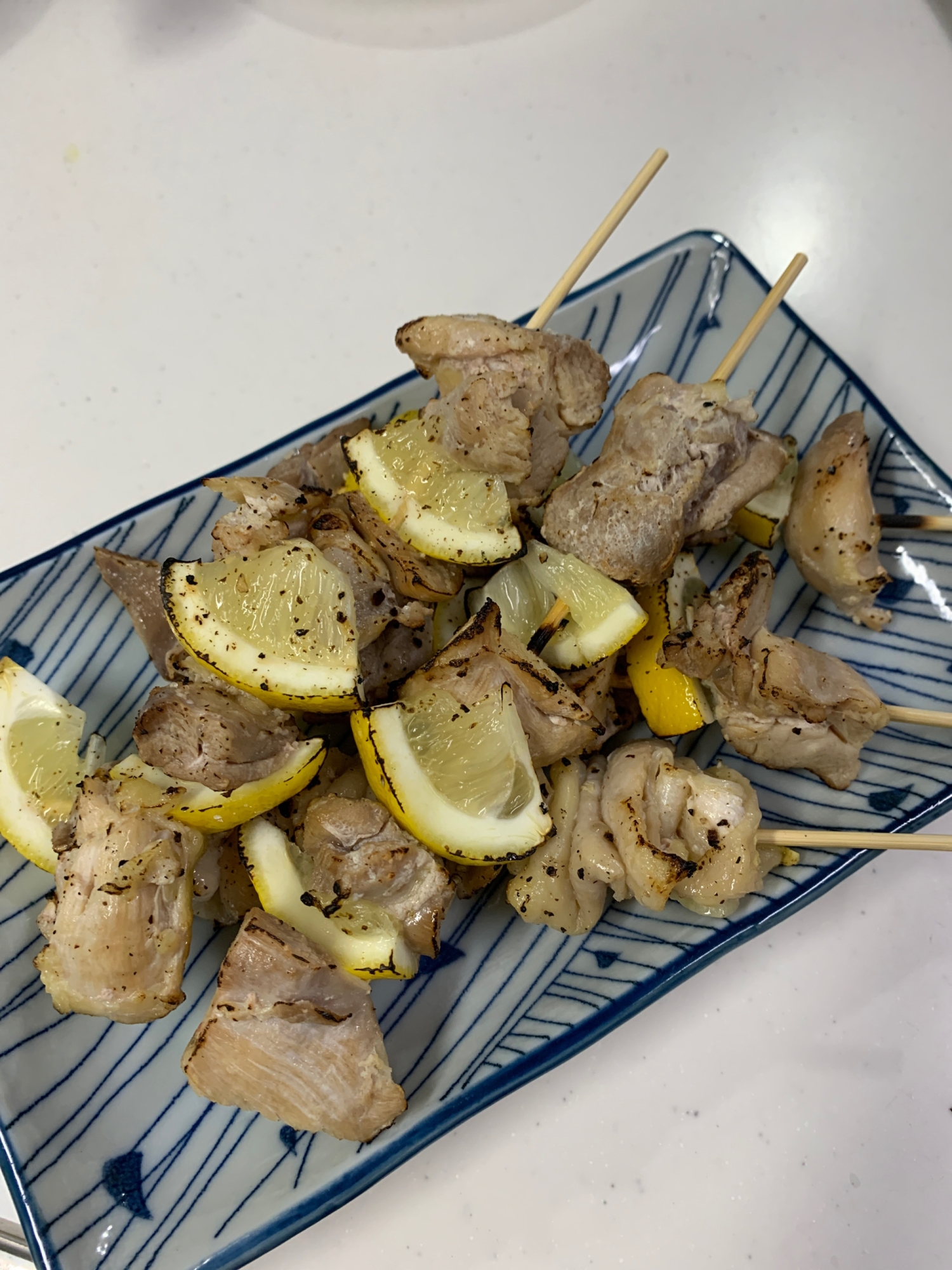 夏でもさっぱり！塩レモン焼き鳥