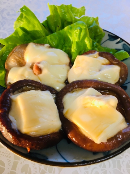 ❤椎茸のカマンベールチーズ焼き❤
