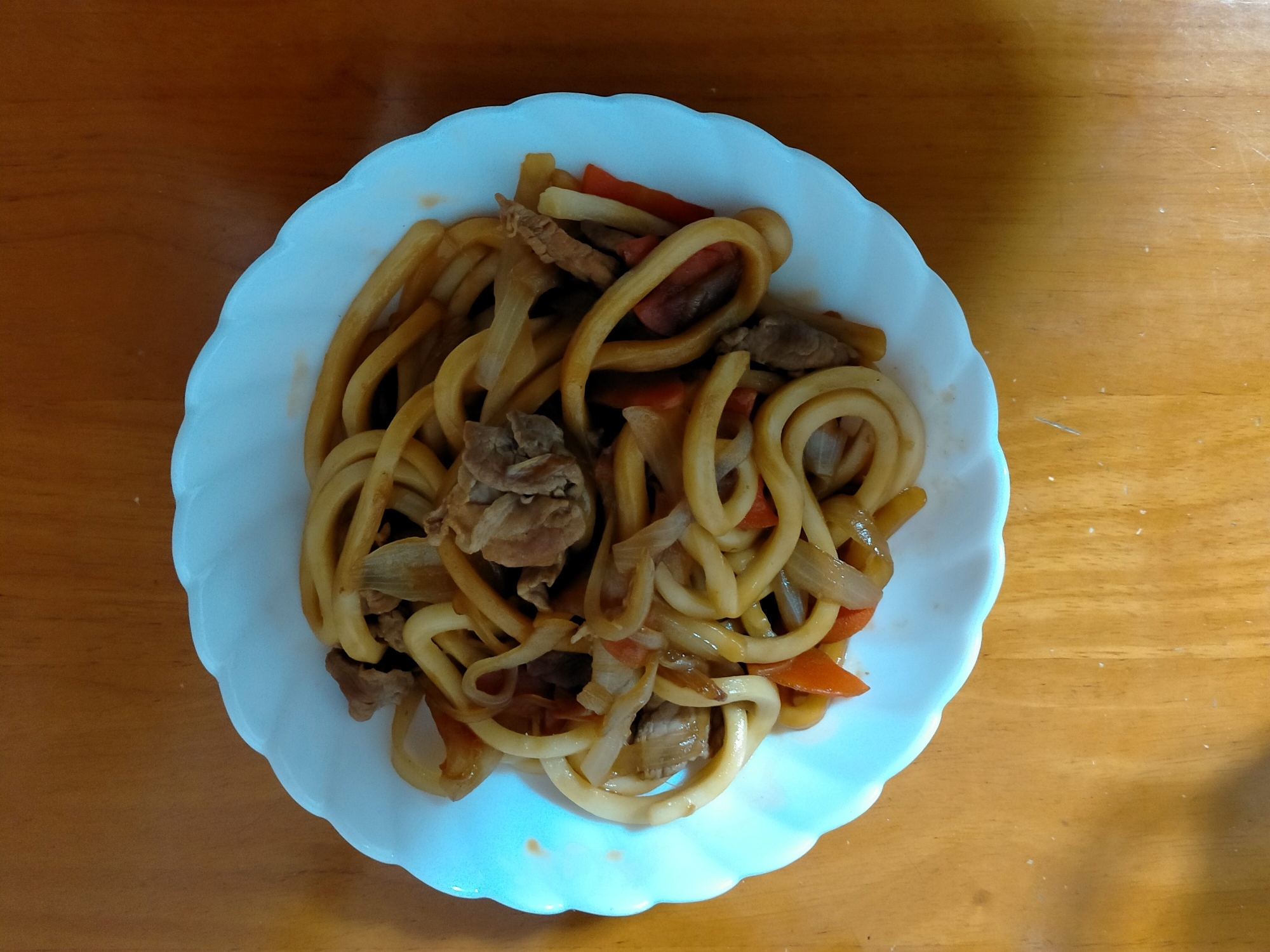 豚こまと人参と玉ねぎの焼きうどん