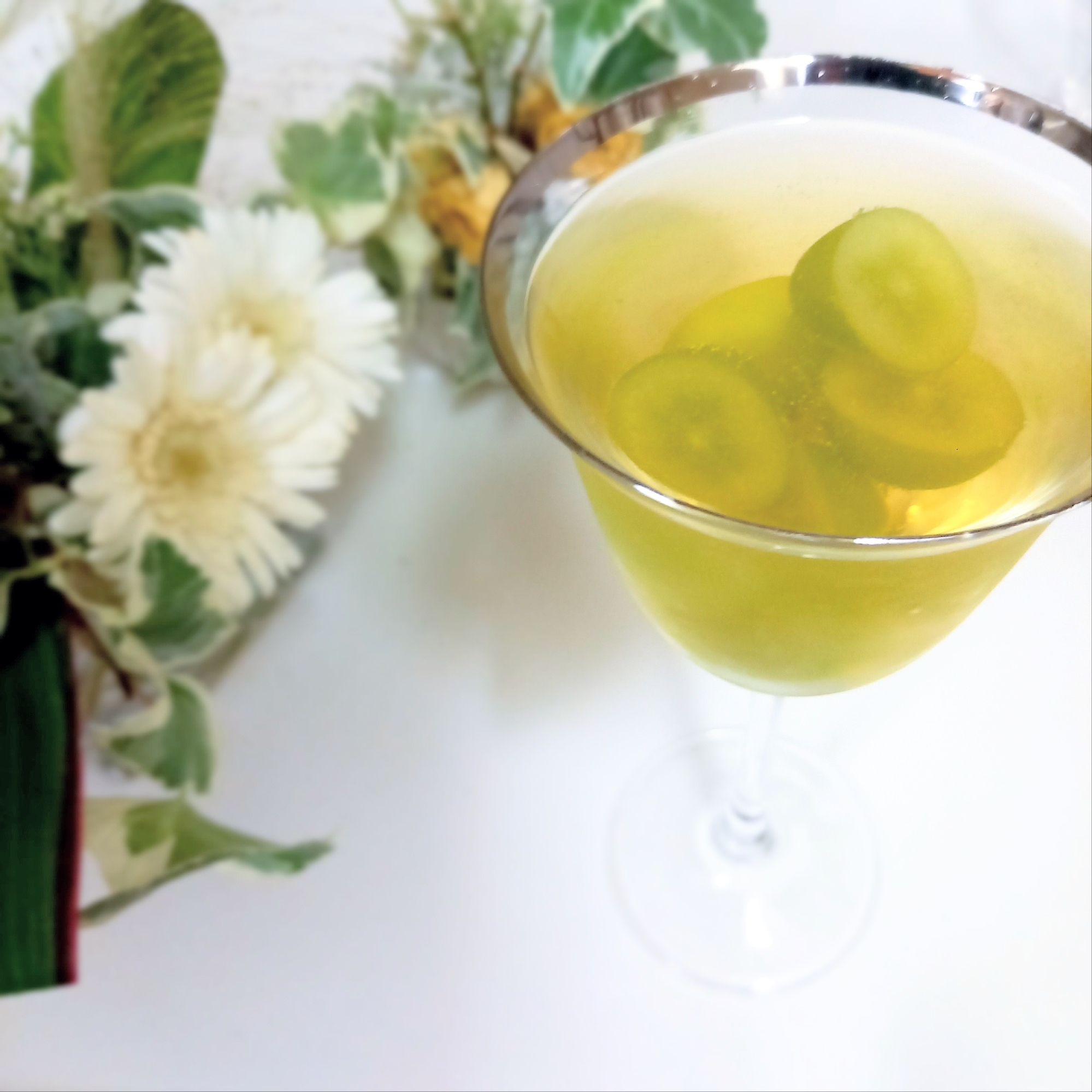 シャインマスカット入り♡白ワインハイボールꕤ୭*