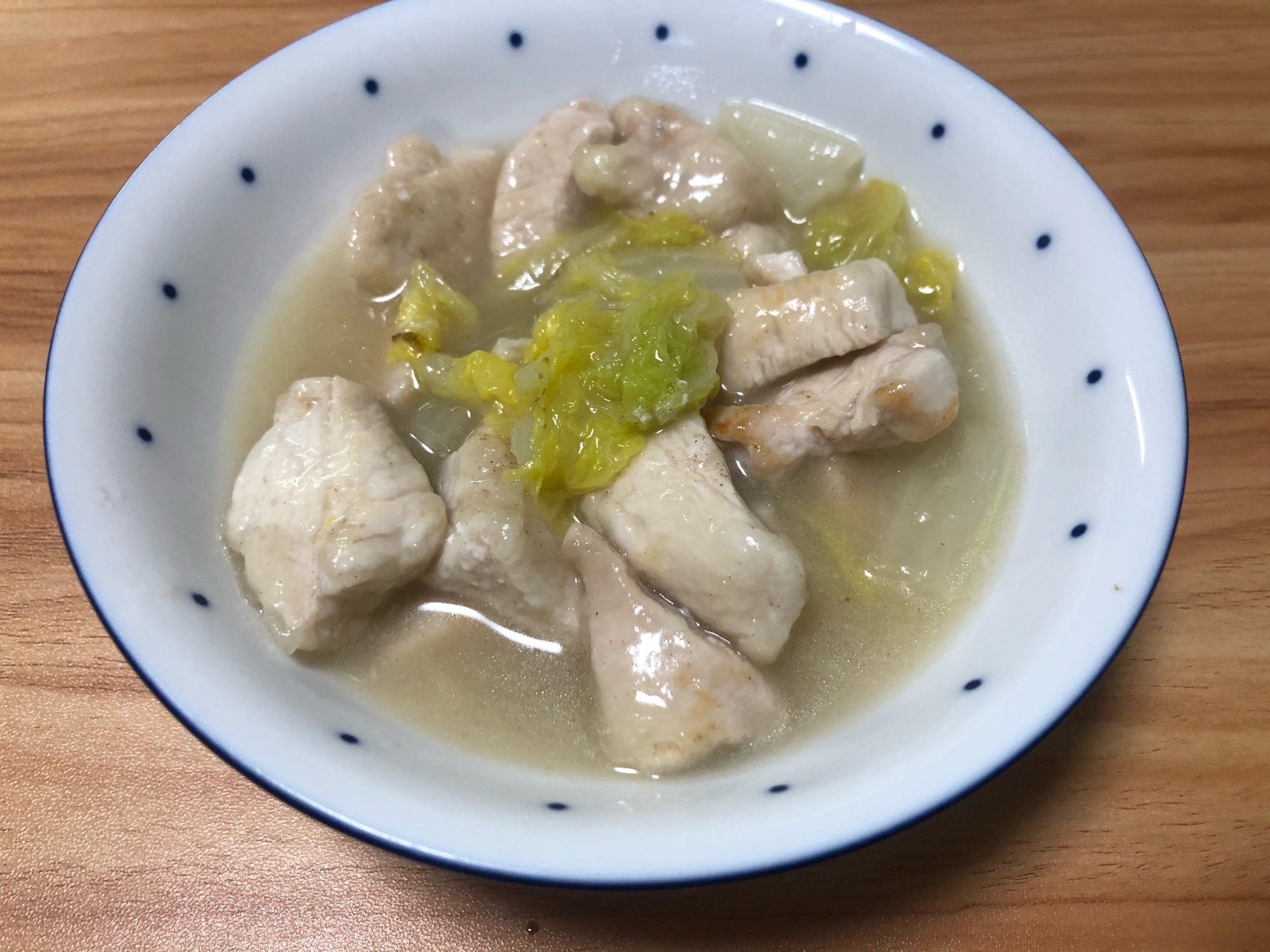 鶏胸肉と白菜の中華風煮込み