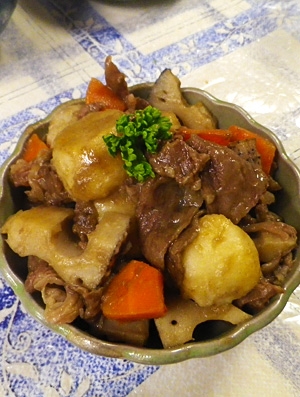 里芋蓮根人参牛の簡単麺つゆ煮